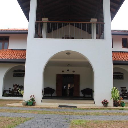 Villa Nilmalee Gampola Exterior photo
